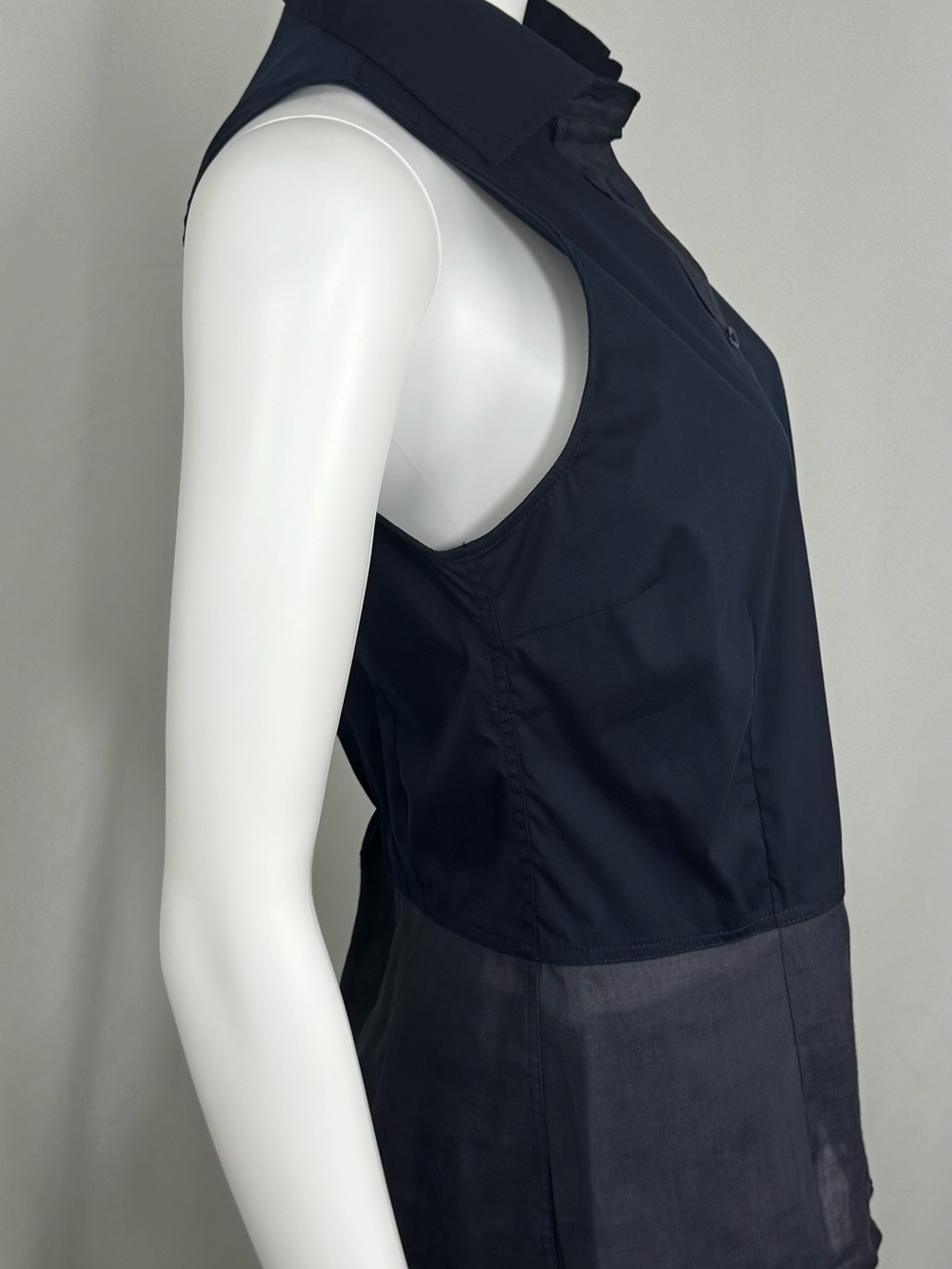 Pristine Brunello Cucinelli Sleeveless Mixed-Media Peplum Shirt - Size L (US) - Picture 11 of 16